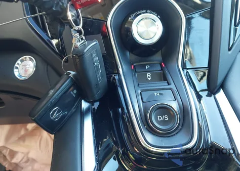 2020 Acura Rdx Standard z USA, uszkodzony, nr VIN 5J8TC2H39LL021920